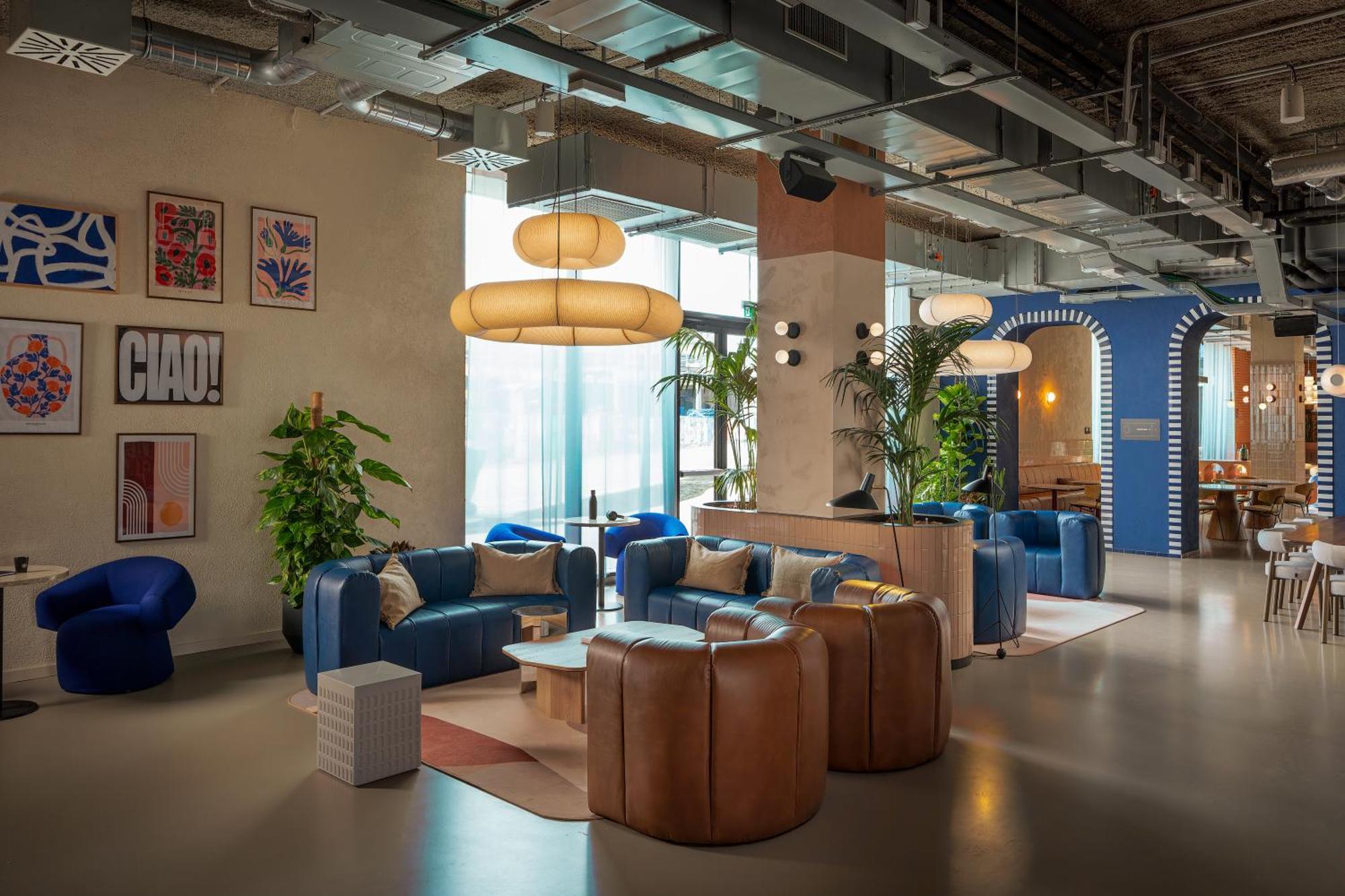 Hotel The Social Hub 4*